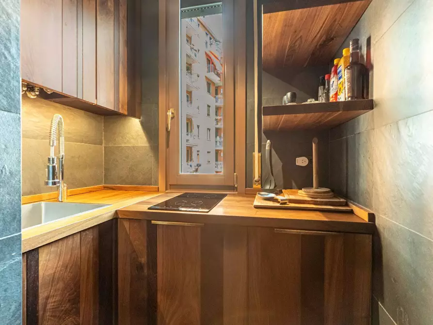 Immagine 12 di Appartamento in vendita  in via Marcona 15 a Milano