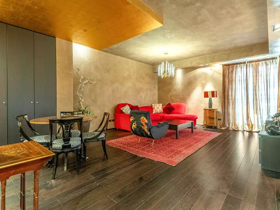 Immagine 3 di Appartamento in vendita  in via Marcona 15 a Milano