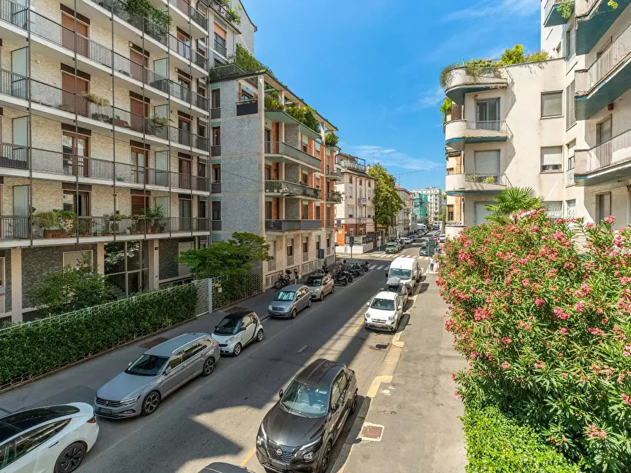 Immagine 25 di Appartamento in vendita  in via Marcona 15 a Milano