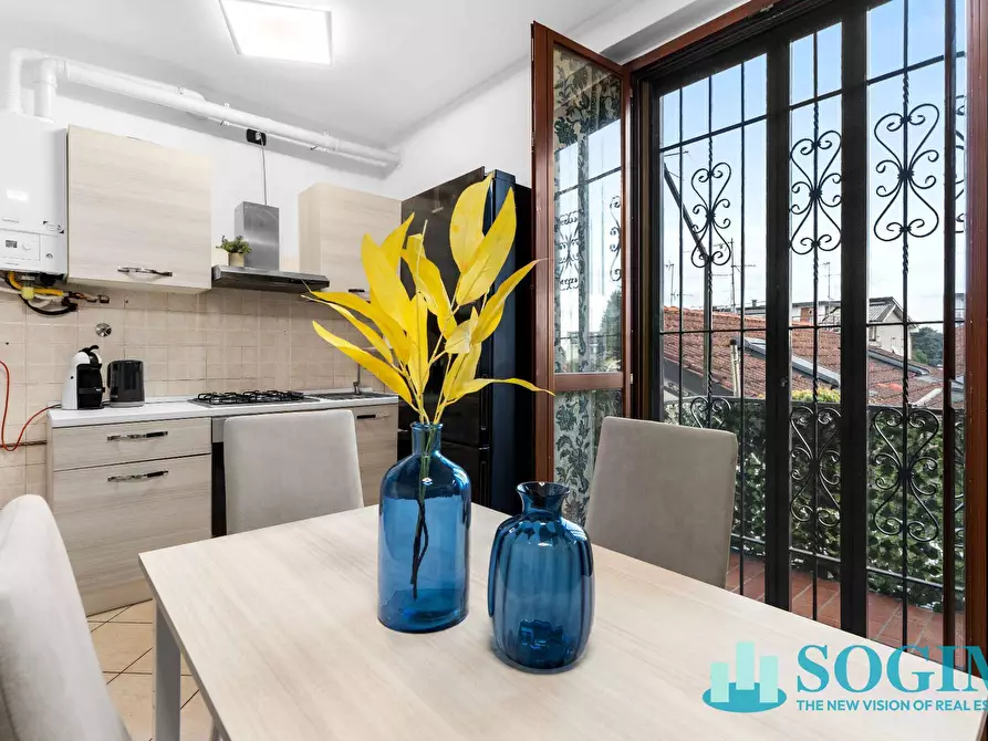 Immagine 4 di Appartamento in vendita  in Via Caglio 15 a Lesmo