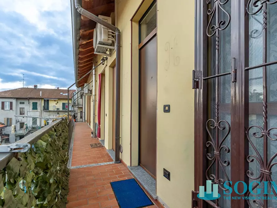 Immagine 18 di Appartamento in vendita  in Via Caglio 15 a Lesmo