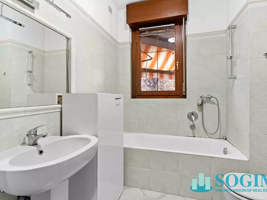 Immagine 19 di Appartamento in vendita  in Via Abramo Lincoln 7/B a Cinisello Balsamo