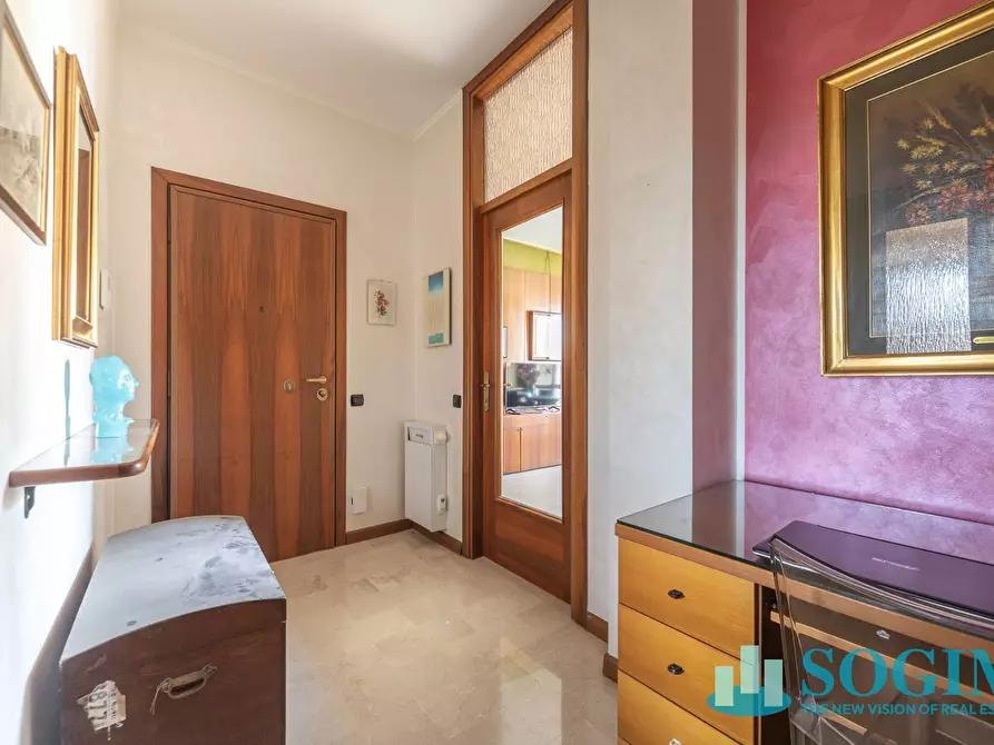 Immagine 2 di Appartamento in vendita  in Piazza Bolivar 7 a Milano