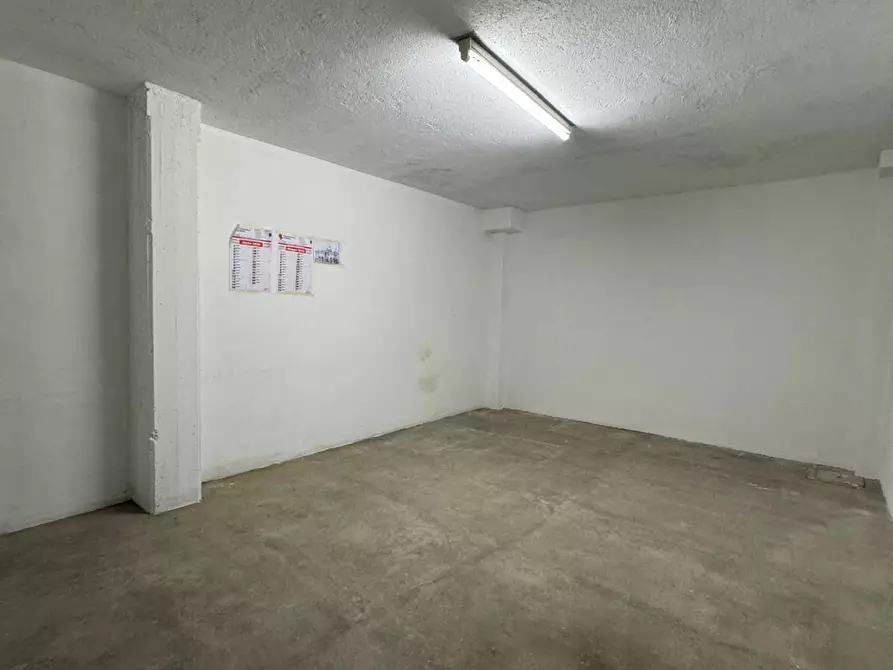 Immagine 7 di Magazzino in vendita  in Via Durini 3 a Monza