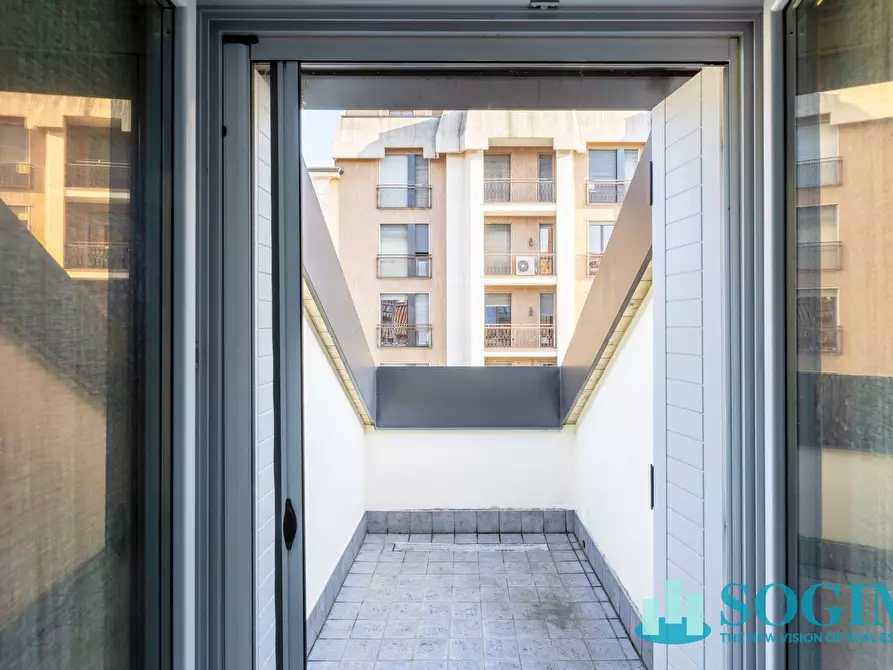 Immagine 21 di Appartamento in vendita  a Monza