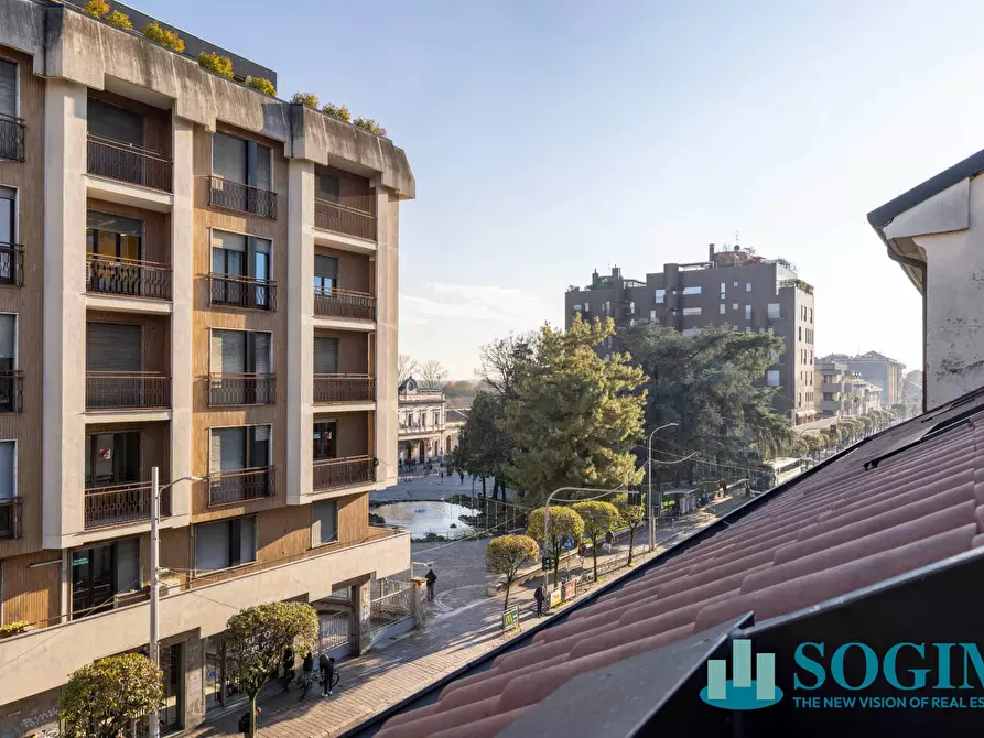 Immagine 23 di Appartamento in vendita  a Monza