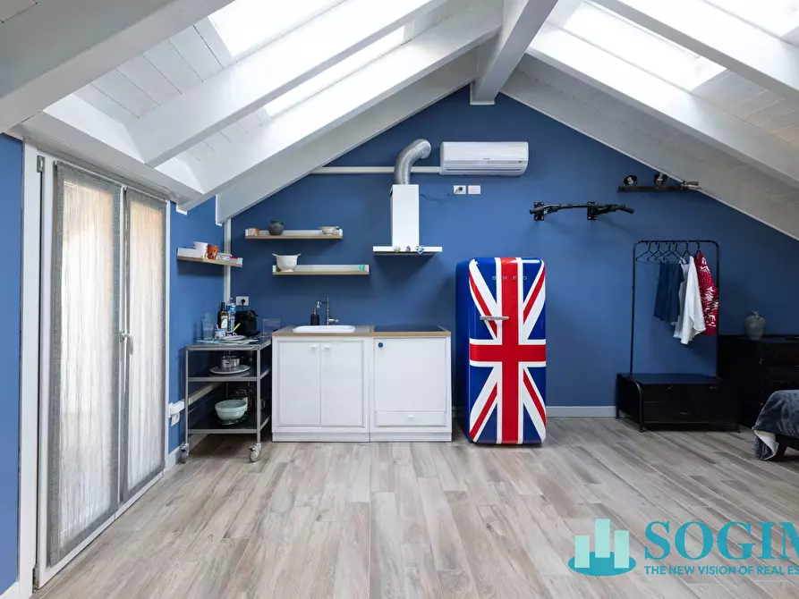 Immagine 13 di Appartamento in vendita  a Monza