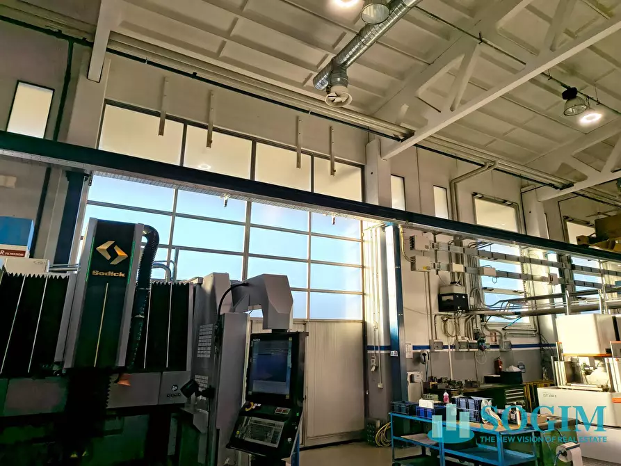 Immagine 10 di Capannone industriale in affitto  in via Leopardi 13 a Briosco