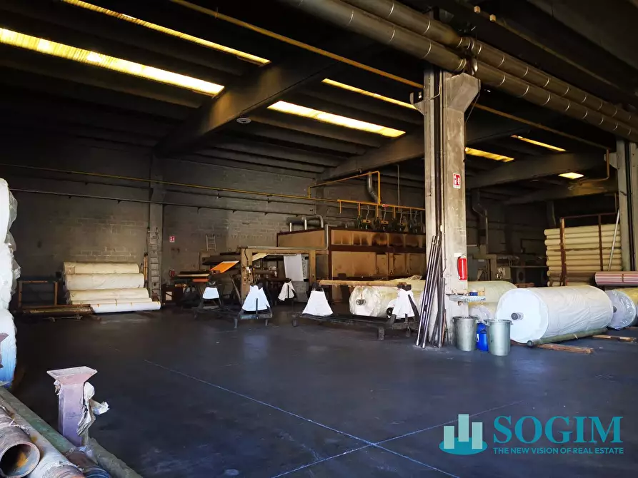 Immagine 4 di Capannone industriale in affitto  a Legnano