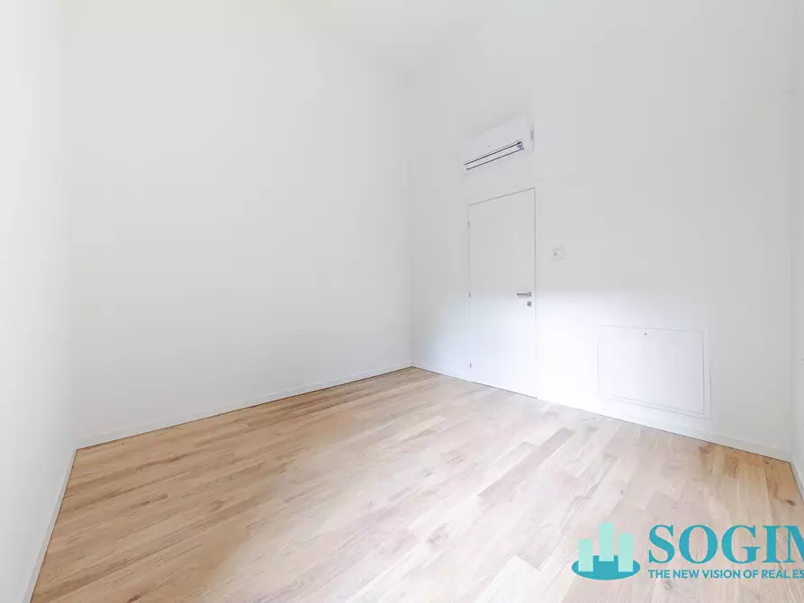 Immagine 9 di Appartamento in vendita  in VIALE STELVIO 51 a Milano