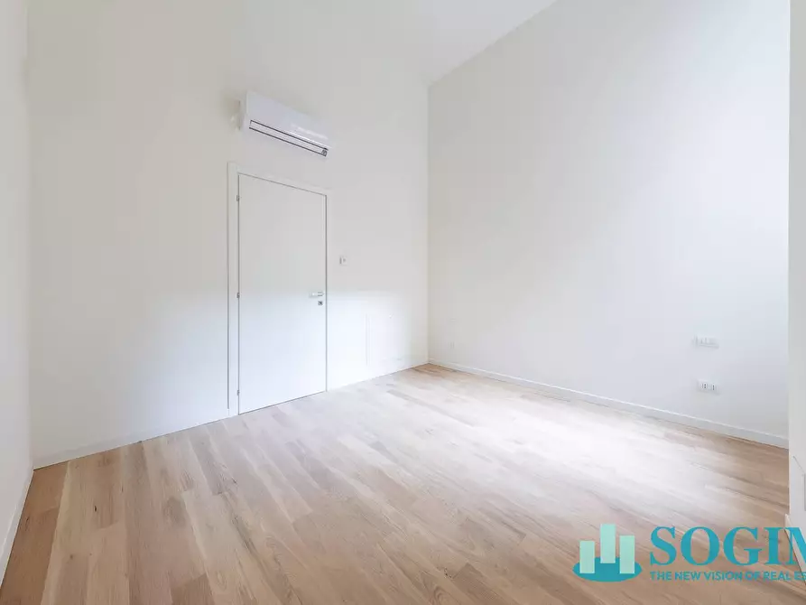 Immagine 10 di Appartamento in vendita  in VIALE STELVIO 51 a Milano