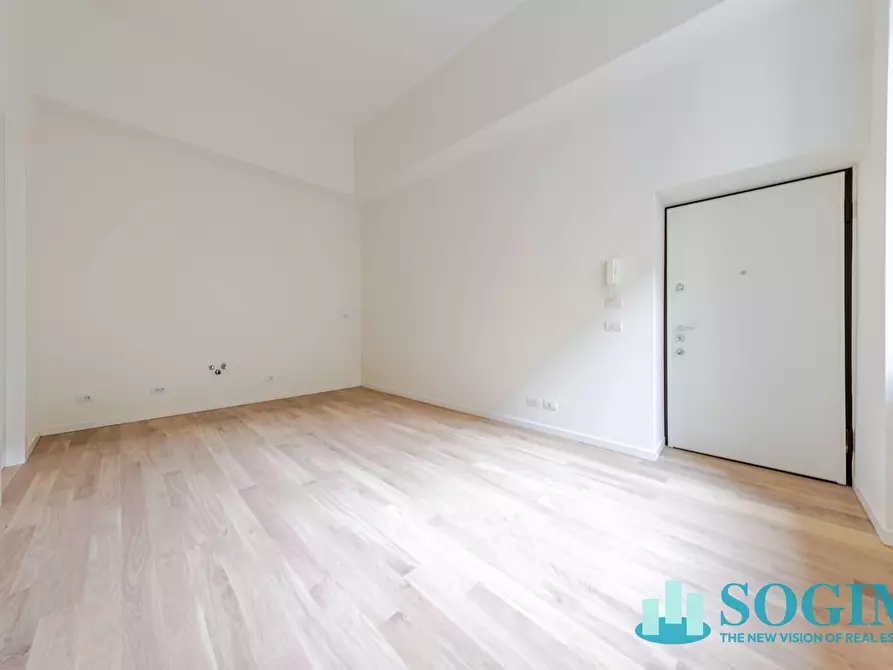 Immagine 5 di Appartamento in vendita  in VIALE STELVIO 51 a Milano