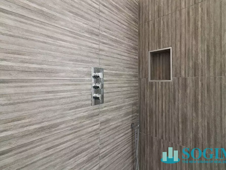 Immagine 16 di Appartamento in affitto  in via Lepontina 2 a Milano