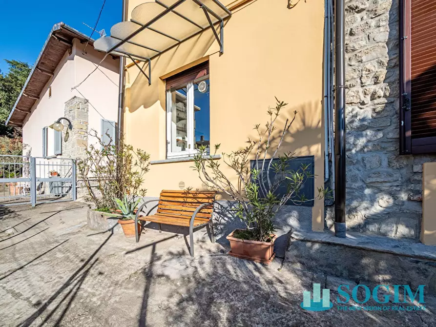 Immagine 11 di Appartamento in affitto  in via Giovanni Bertacchi 5 a Como