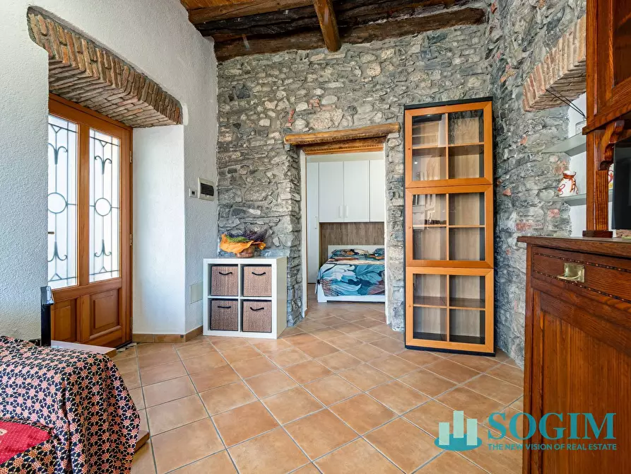 Immagine 4 di Appartamento in affitto  in via Giovanni Bertacchi 5 a Como