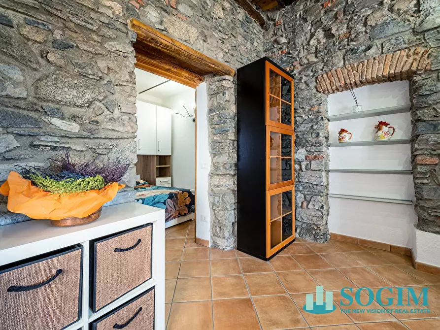 Immagine 5 di Appartamento in affitto  in via Giovanni Bertacchi 5 a Como