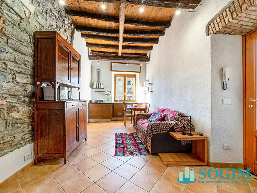 Immagine 2 di Appartamento in affitto  in via Giovanni Bertacchi 5 a Como