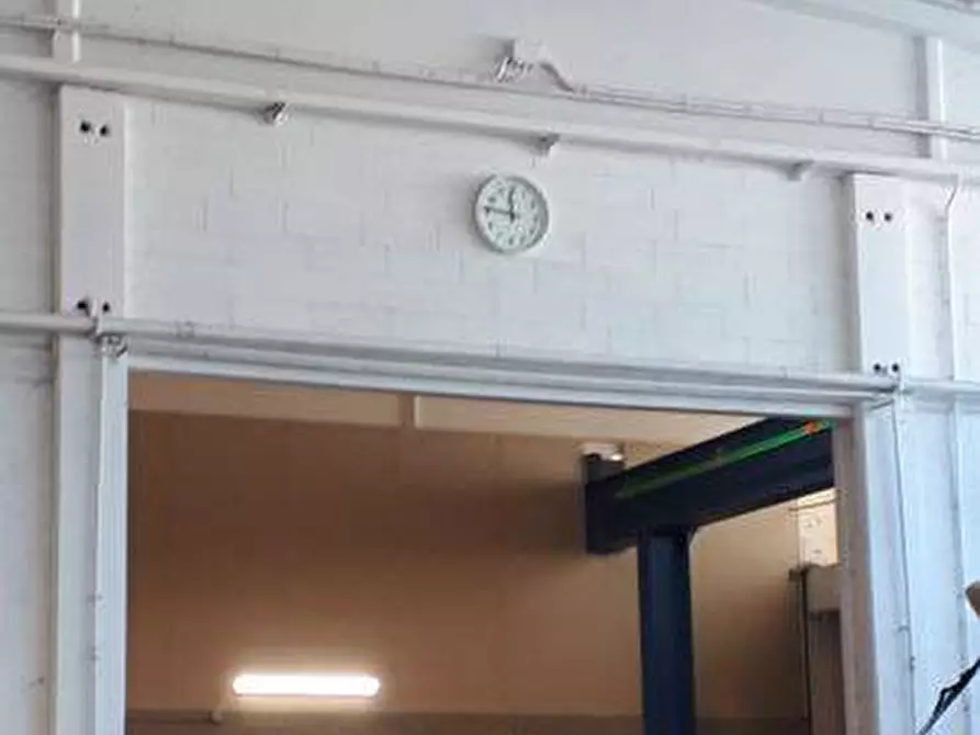 Immagine 9 di Capannone industriale in vendita  in Via Lever Gibbs SNC a Casalpusterlengo
