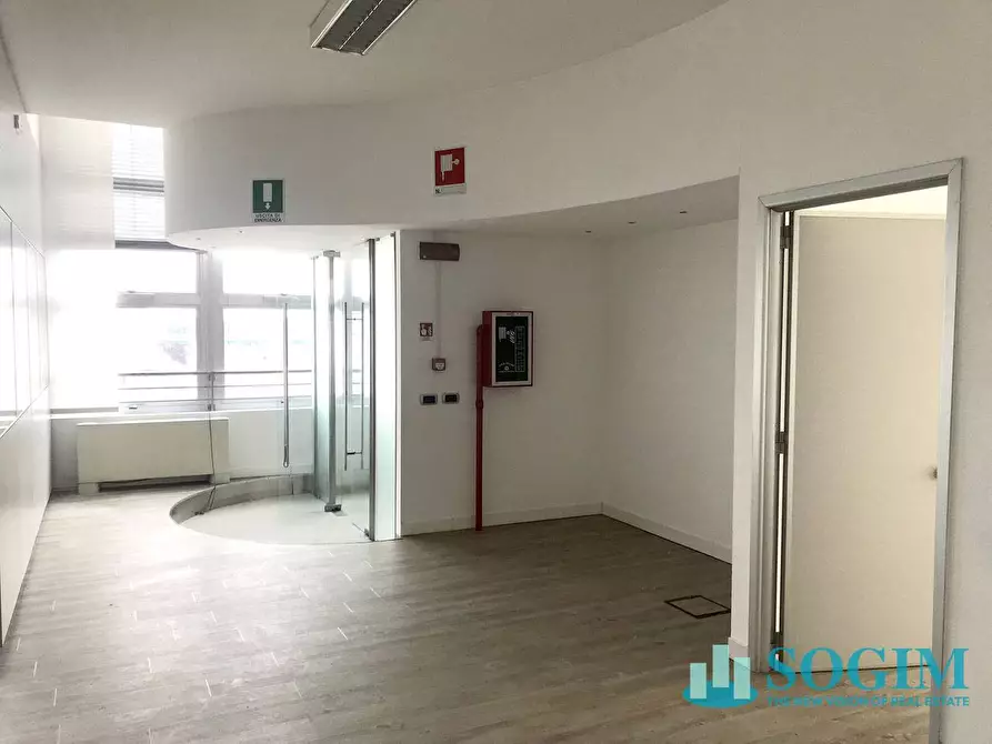 Immagine 18 di Ufficio in affitto  in Via Fantoli 7 a Milano