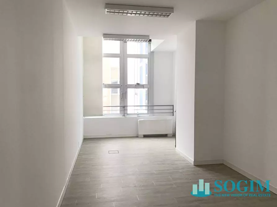 Immagine 23 di Ufficio in affitto  in Via Fantoli 7 a Milano