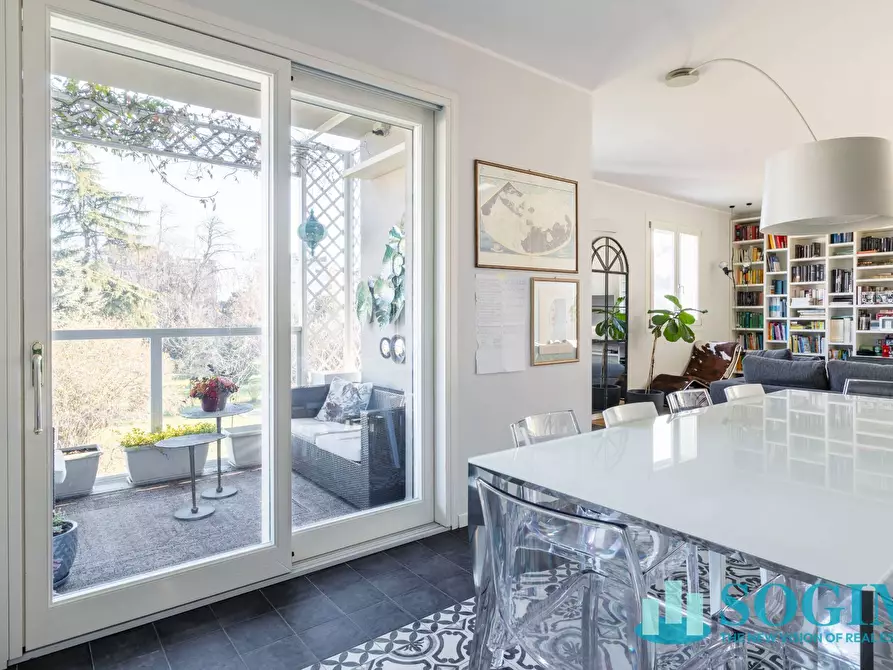 Immagine 2 di Attico in vendita  a Monza