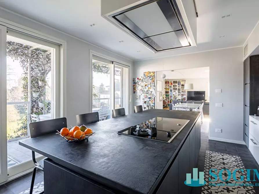 Immagine 12 di Attico in vendita  a Monza