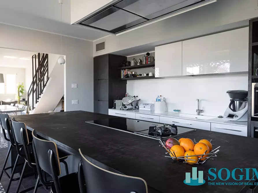 Immagine 18 di Attico in vendita  a Monza