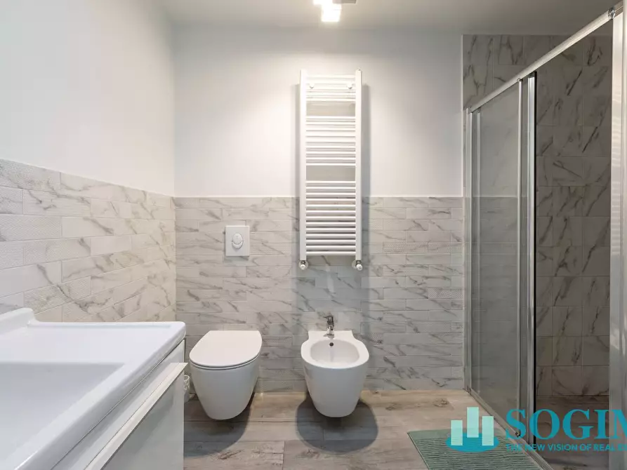 Immagine 50 di Attico in vendita  a Monza