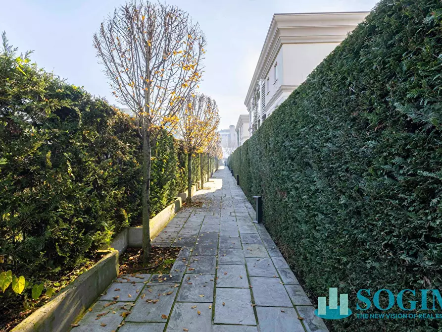 Immagine 58 di Attico in vendita  a Monza