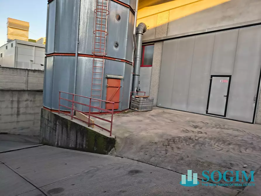 Immagine 8 di Capannone industriale in vendita  in via alla Cavalla 91 a Seveso