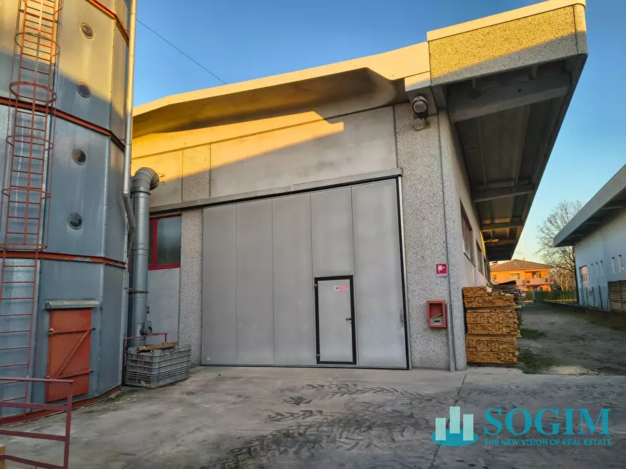 Immagine 9 di Capannone industriale in vendita  in via alla Cavalla 91 a Seveso
