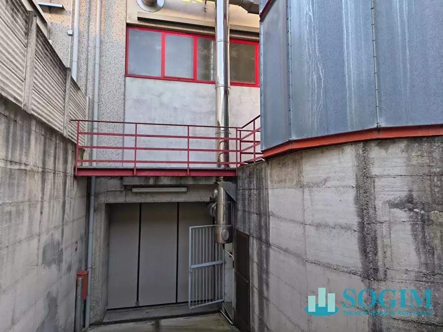 Immagine 12 di Capannone industriale in vendita  in via alla Cavalla 91 a Seveso