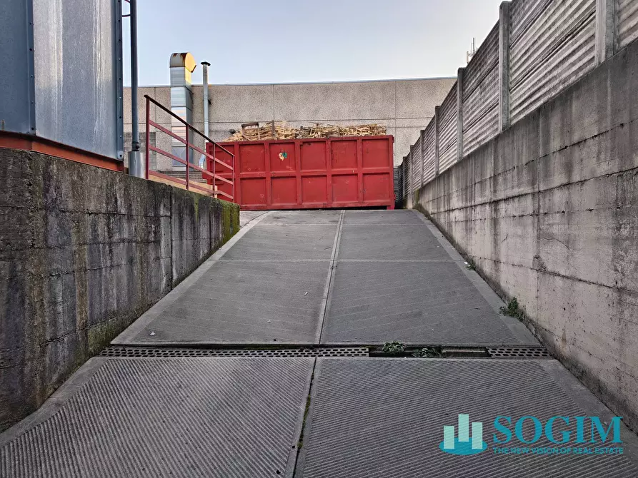 Immagine 13 di Capannone industriale in vendita  in via alla Cavalla 91 a Seveso