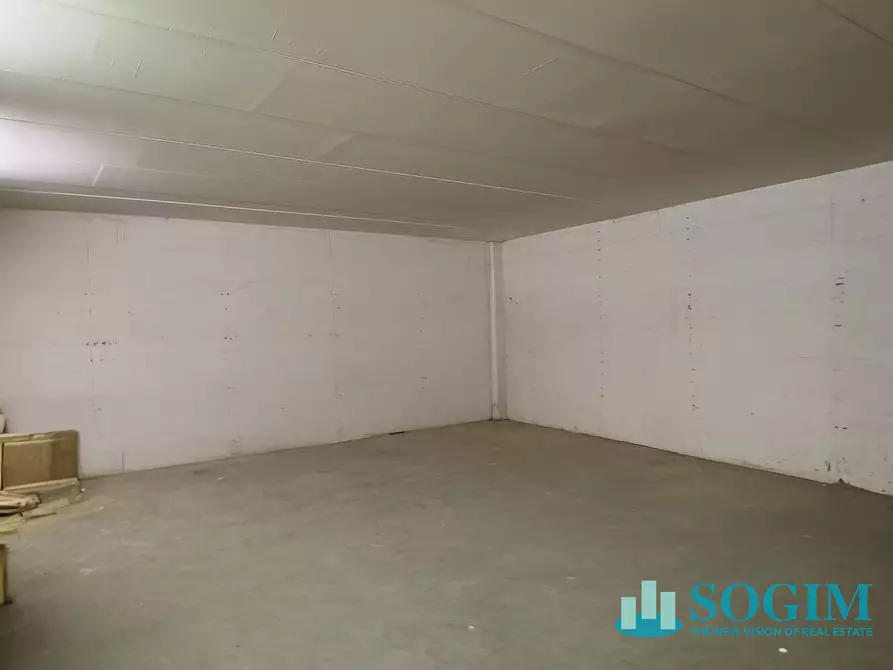 Immagine 7 di Capannone industriale in vendita  in via alla Cavalla 91 a Seveso