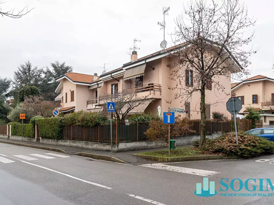 Immagine 2 di Villetta a schiera in vendita  in via maria grazia deledda 1 a Agrate Brianza