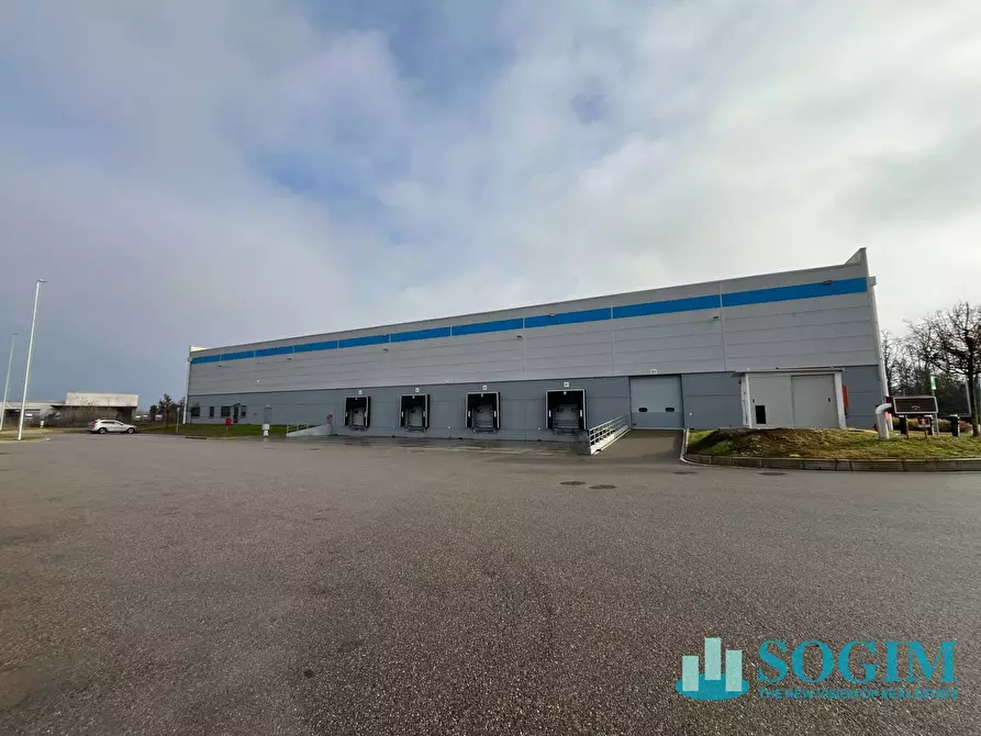 Immagine 7 di Capannone industriale in affitto  a Castel San Giovanni