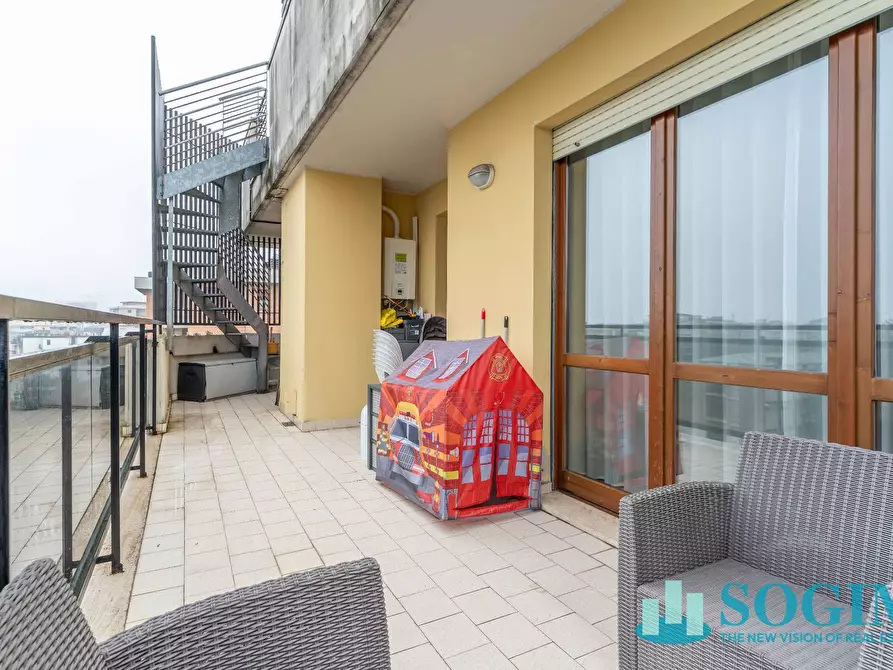 Immagine 18 di Appartamento in affitto  in Via Timavo 170 a Sesto San Giovanni