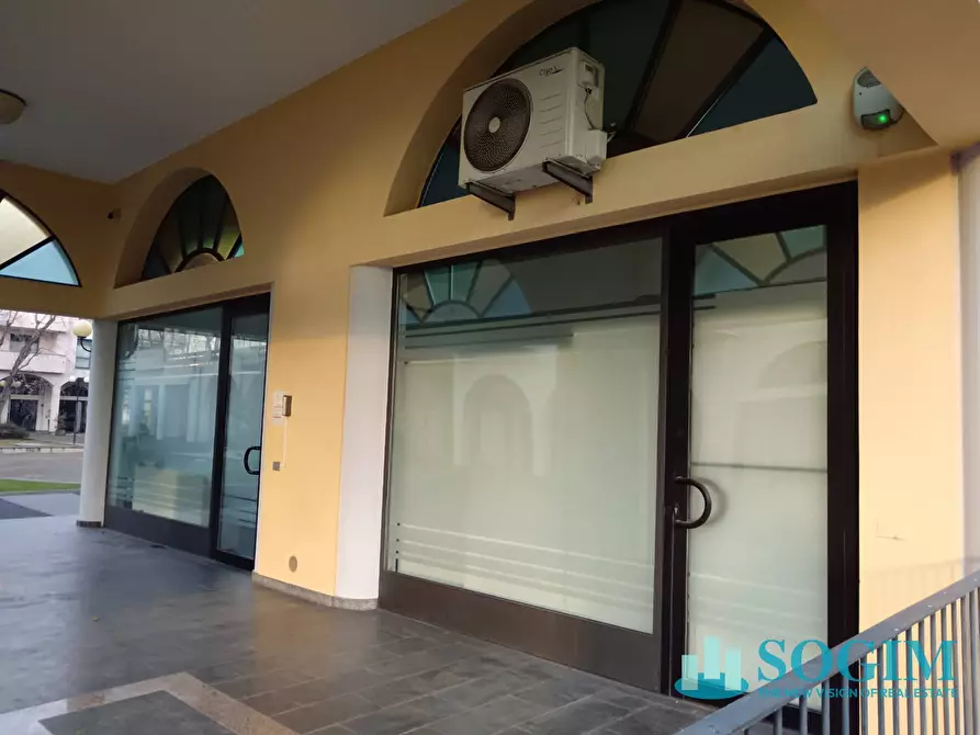 Immagine 25 di Ufficio in vendita  in P.za la Pira 38 a Lissone