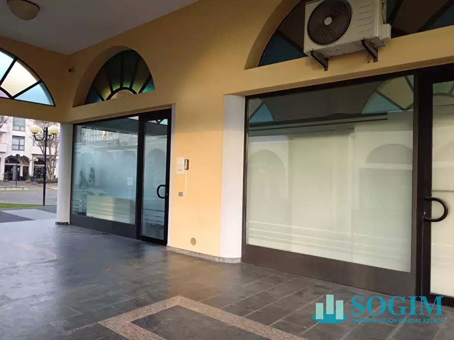 Immagine 30 di Ufficio in vendita  in P.za la Pira 38 a Lissone