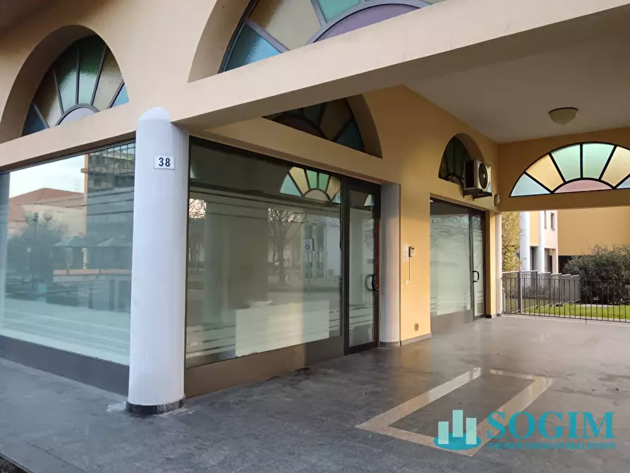 Immagine 33 di Ufficio in vendita  in P.za la Pira 38 a Lissone