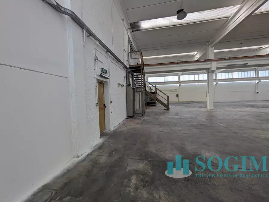 Immagine 3 di Capannone industriale in vendita  in Viale delle industrie 39 a Cambiago