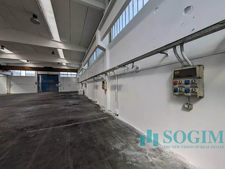 Immagine 4 di Capannone industriale in vendita  in Viale delle industrie 39 a Cambiago