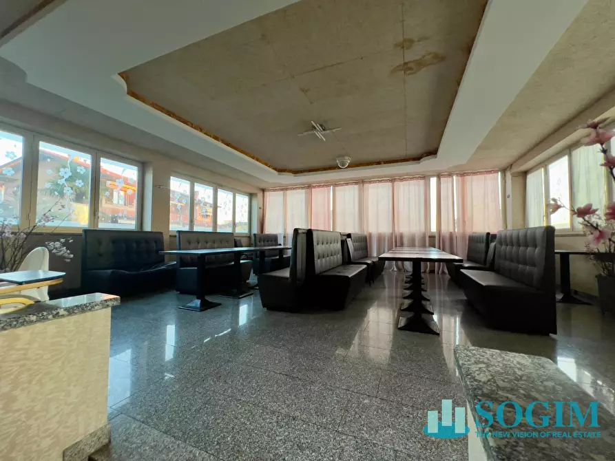 Immagine 7 di Locale commerciale in vendita  in Statale Dei Giovi a Cermenate