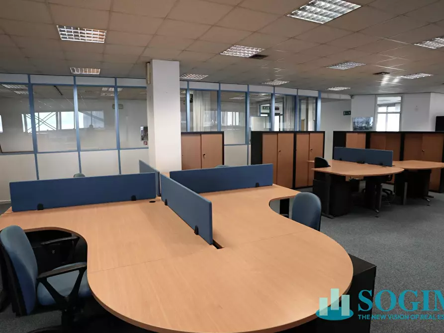 Immagine 33 di Ufficio in affitto  in Via Fratelli Gracchi 39/A a Cinisello Balsamo