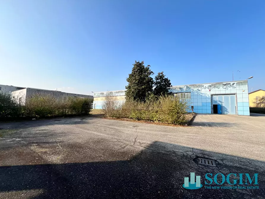 Immagine 4 di Capannone industriale in vendita  in Via Rembrandt 5 a Inveruno