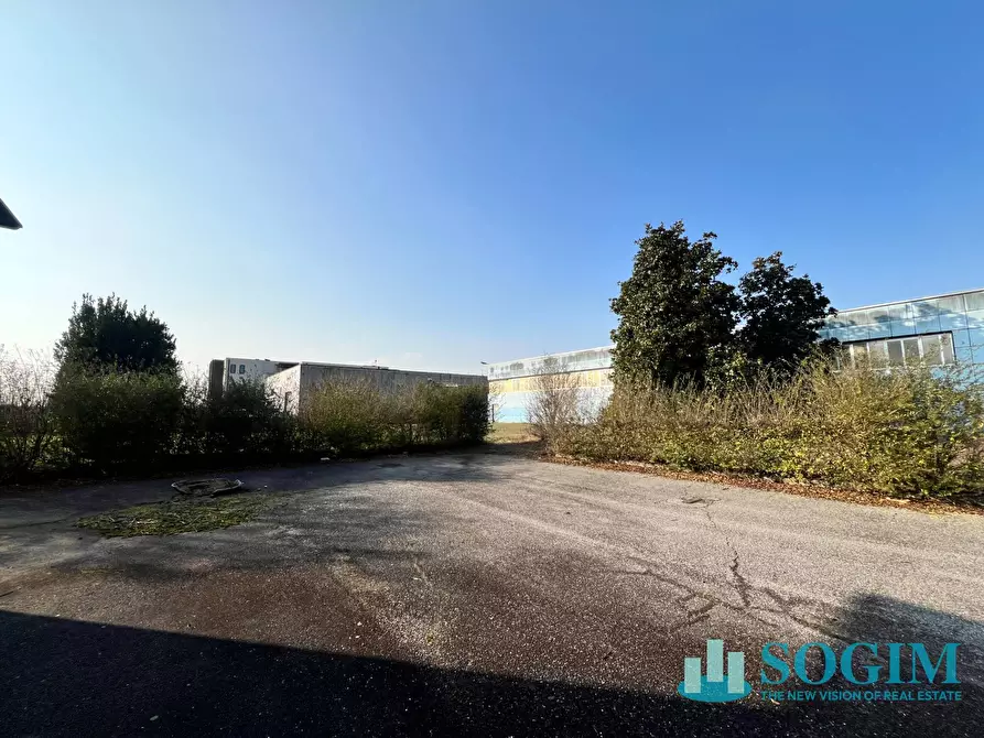 Immagine 5 di Capannone industriale in vendita  in Via Rembrandt 5 a Inveruno