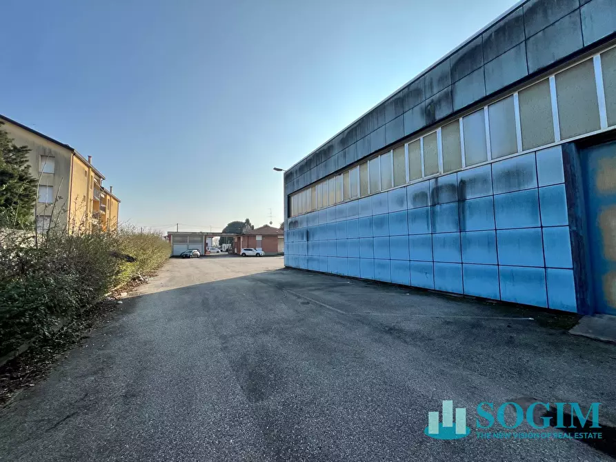 Immagine 9 di Capannone industriale in vendita  in Via Rembrandt 5 a Inveruno
