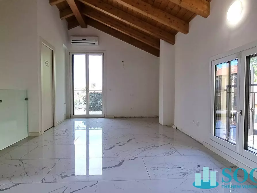 Immagine 21 di Villa in vendita  in Via Giuseppe Di Vittorio 29 a Sesto San Giovanni