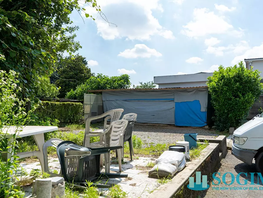 Immagine 36 di Capannone industriale in vendita  a Desio