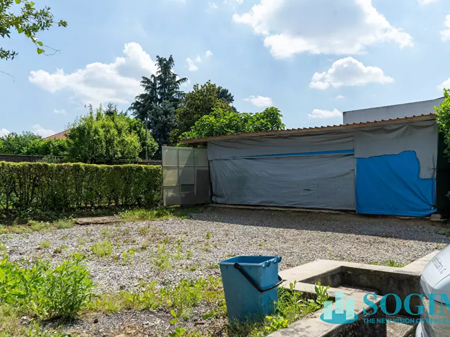 Immagine 37 di Capannone industriale in vendita  a Desio